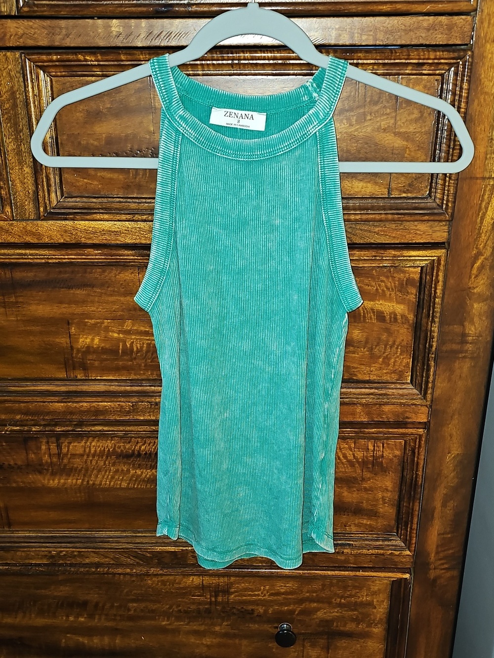 Zenana Sz Small Nwts Ribbed Kelly Green Tank Top. Mineral Washed Look!
